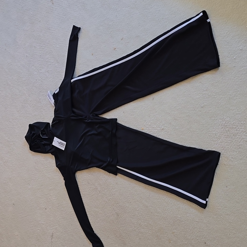 Boohoo Kourtney Kardashian Set